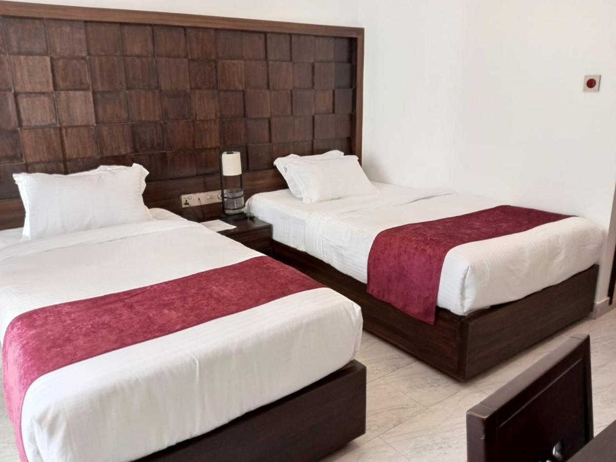 Shada Pathor Hotel & Resort Companiganj エクステリア 写真