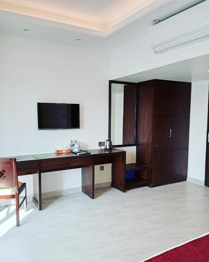 Shada Pathor Hotel & Resort Companiganj エクステリア 写真