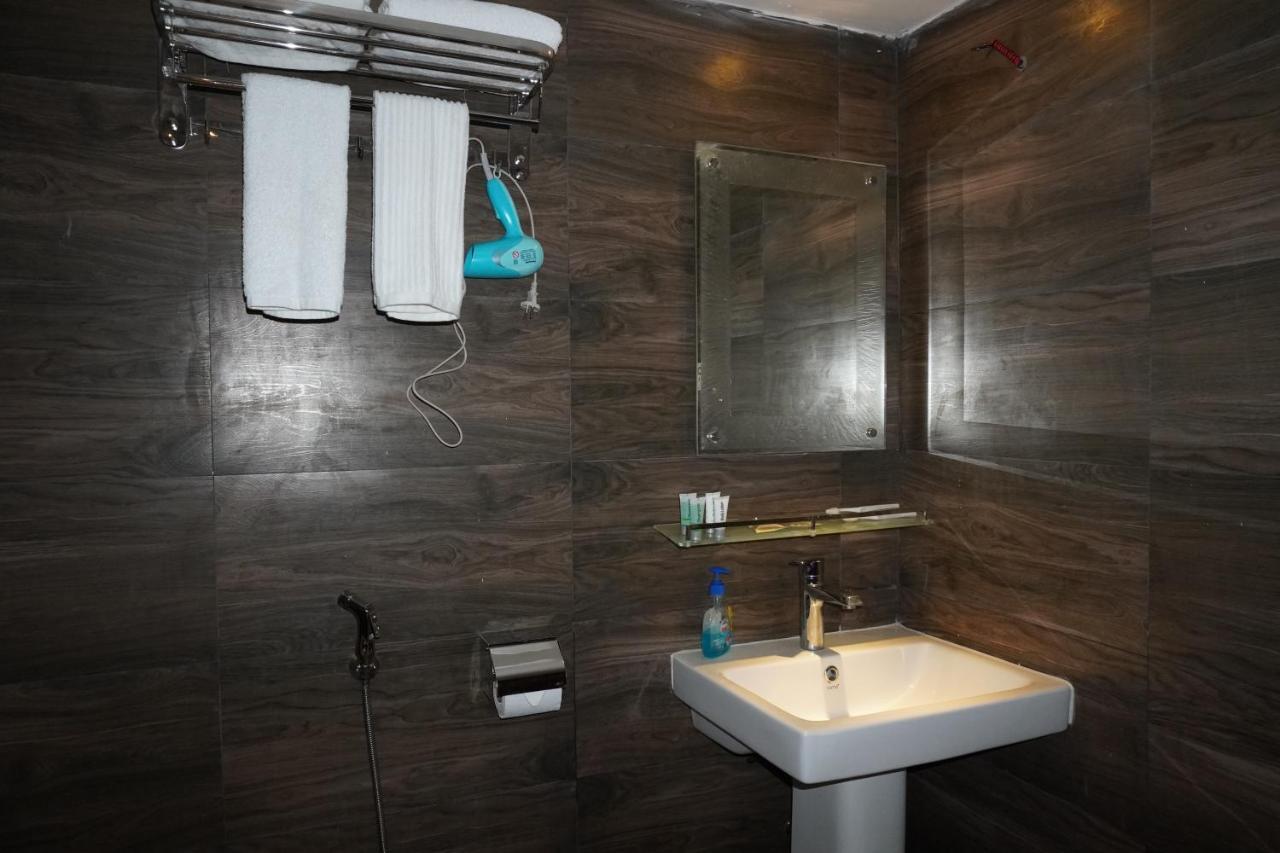 Shada Pathor Hotel & Resort Companiganj エクステリア 写真